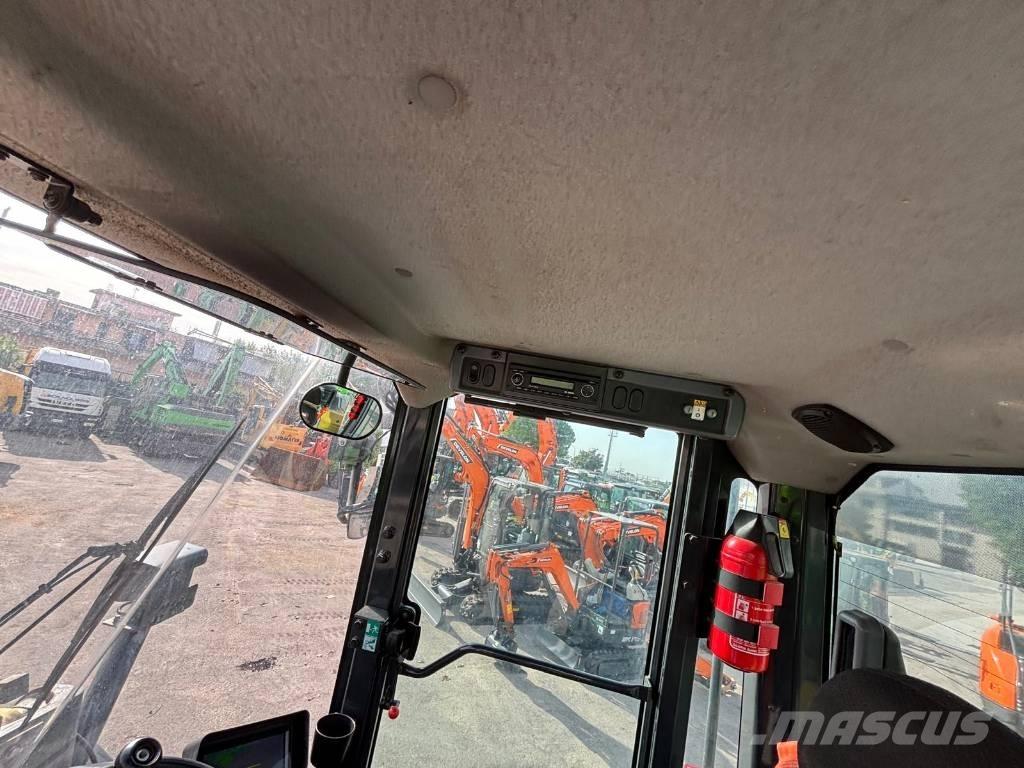 Hyundai HL 757-9 A ホイールローダー・タイヤショベル