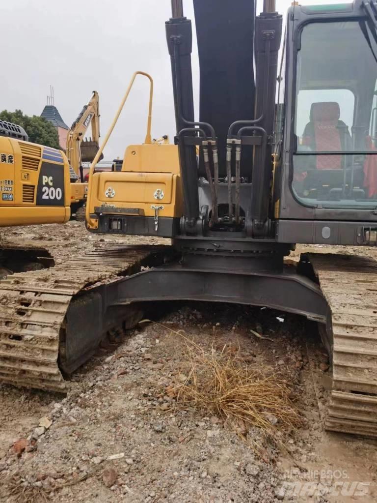 Volvo EC 210 DL 大型油圧ショベル12t以上（パワーショベル・ユンボ）