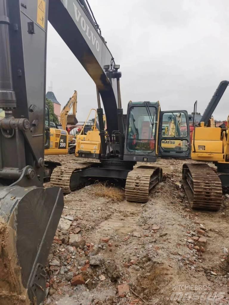 Volvo EC 210 DL 大型油圧ショベル12t以上（パワーショベル・ユンボ）