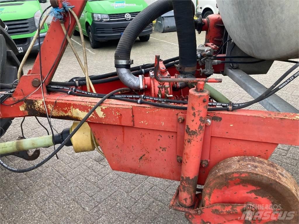 Bruns VT 12 肥料散布機