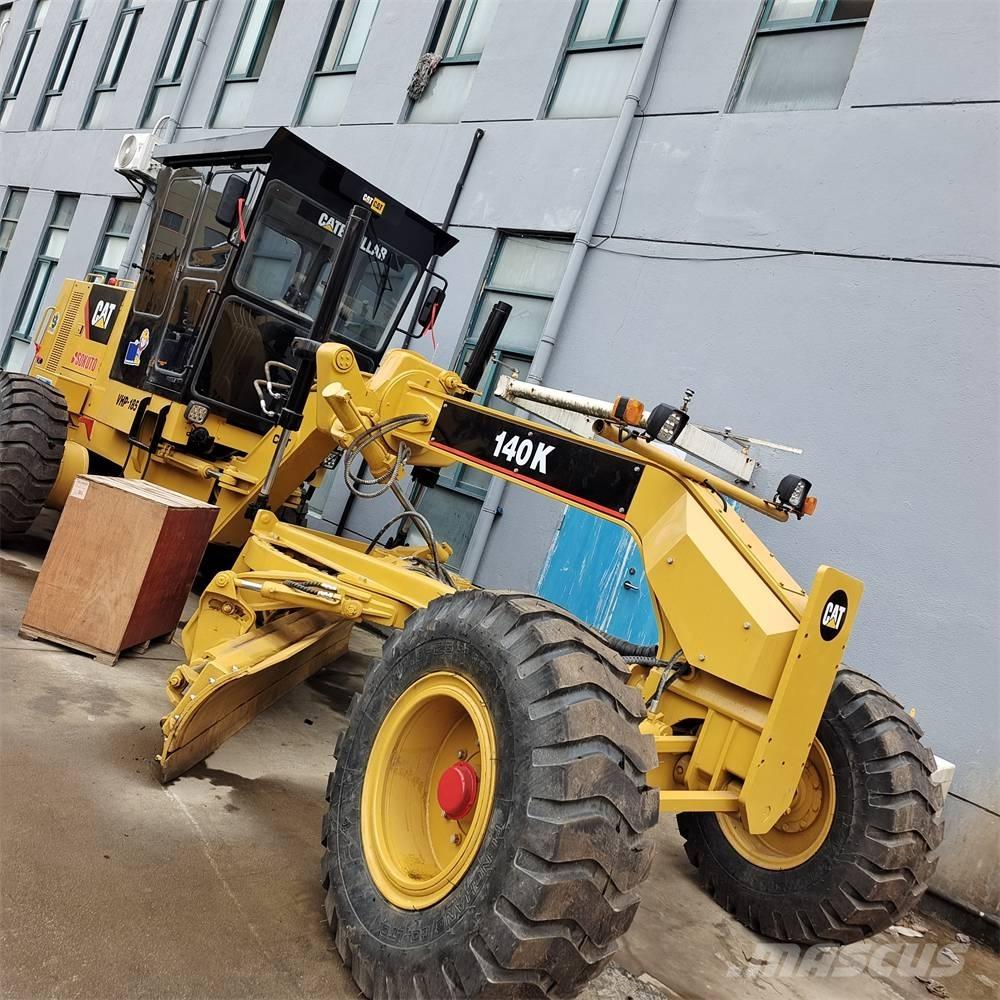 CAT 140 K モーターグレーダー
