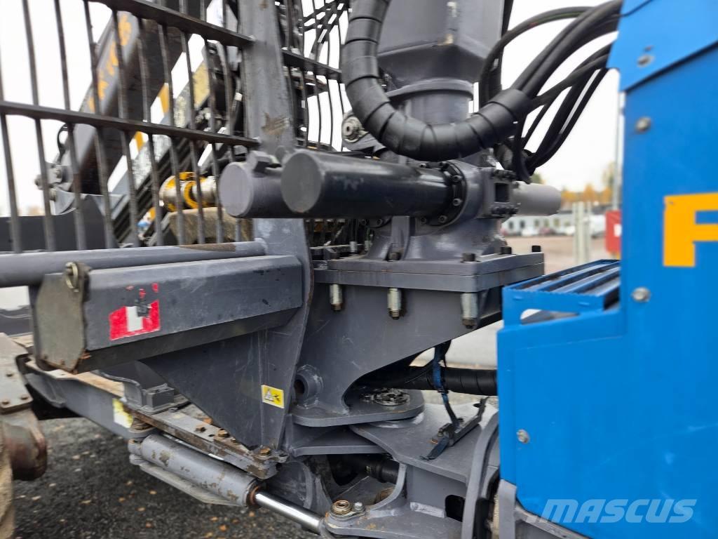 Rottne F11D フォワーダー