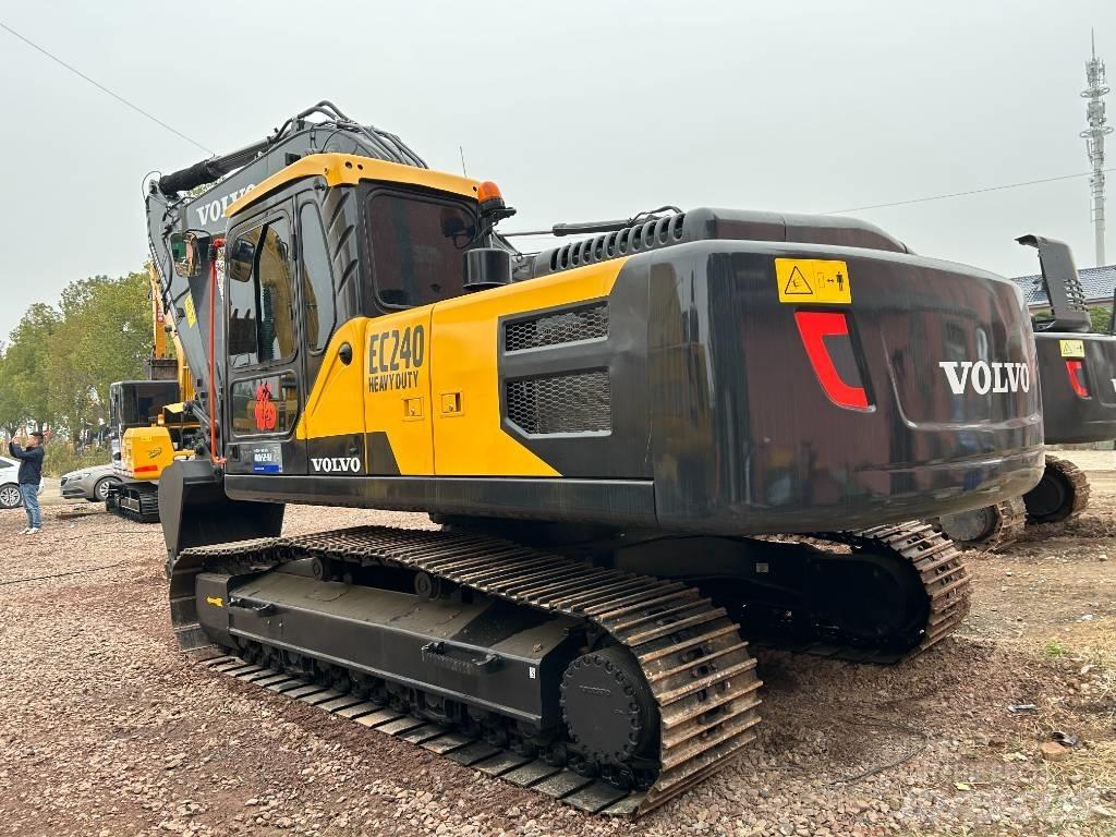 Volvo EC 240 大型油圧ショベル12t以上（パワーショベル・ユンボ）