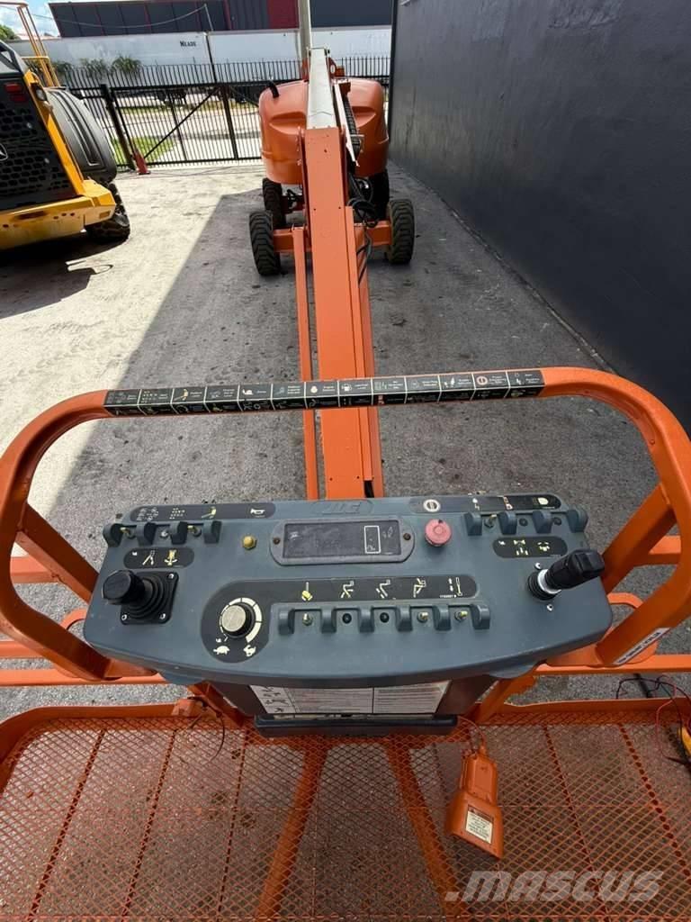 JLG 460 SJ ブームリフト　直伸型