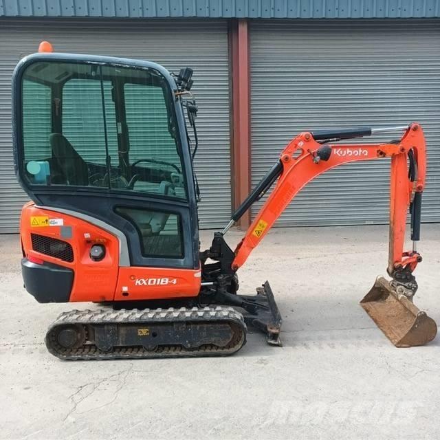 Kubota KX 018-4 ミニ油圧ショベル 7t以下（ミニユンボ・ミニディガー）