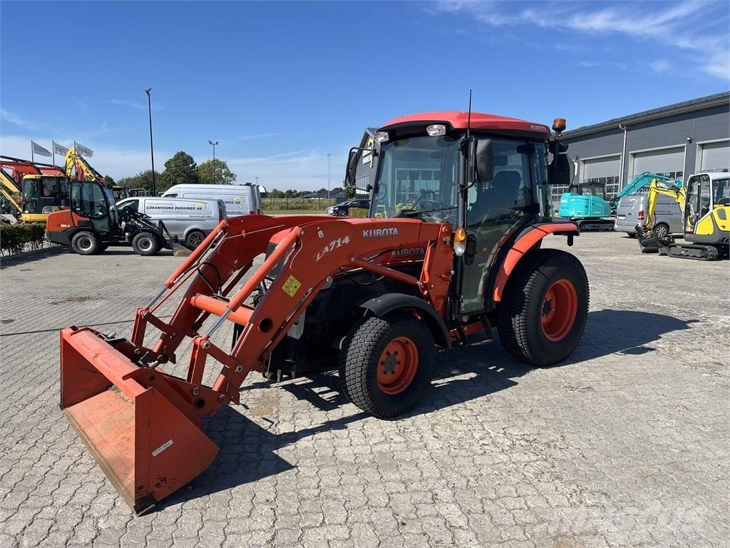 Kubota L 4240 HST コンパクトトラクター