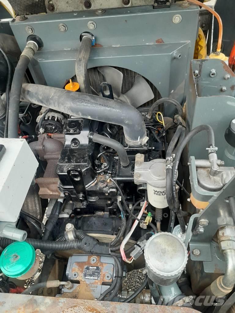 Wacker Neuson 3001 サイト　ダンプ