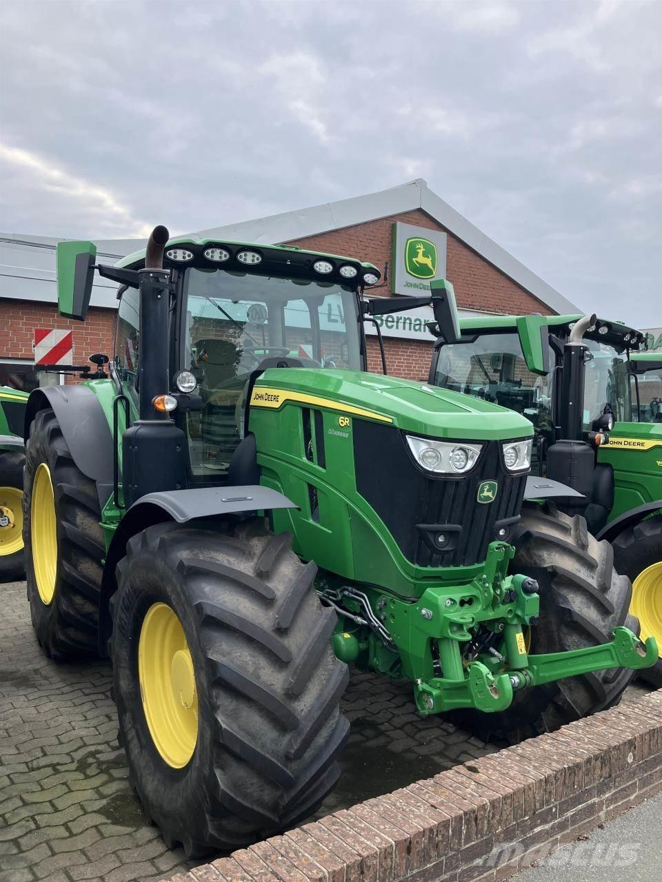 John Deere 6R 215 トラクター