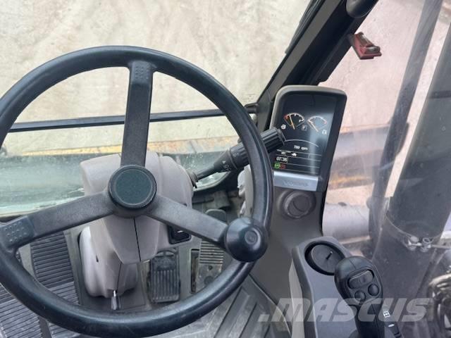 Volvo EW 140 C ホイール式油圧ショベル（パワーショベル・ユンボ・バックホー）