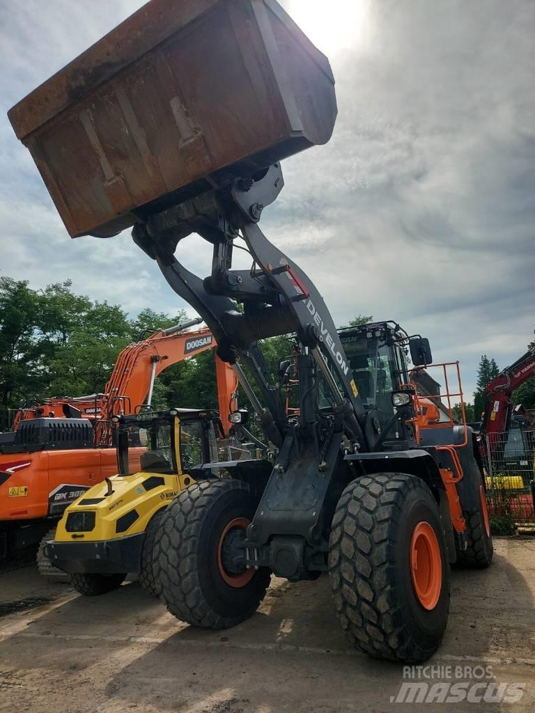 Develon DL 420 CVT-7 ホイールローダー・タイヤショベル