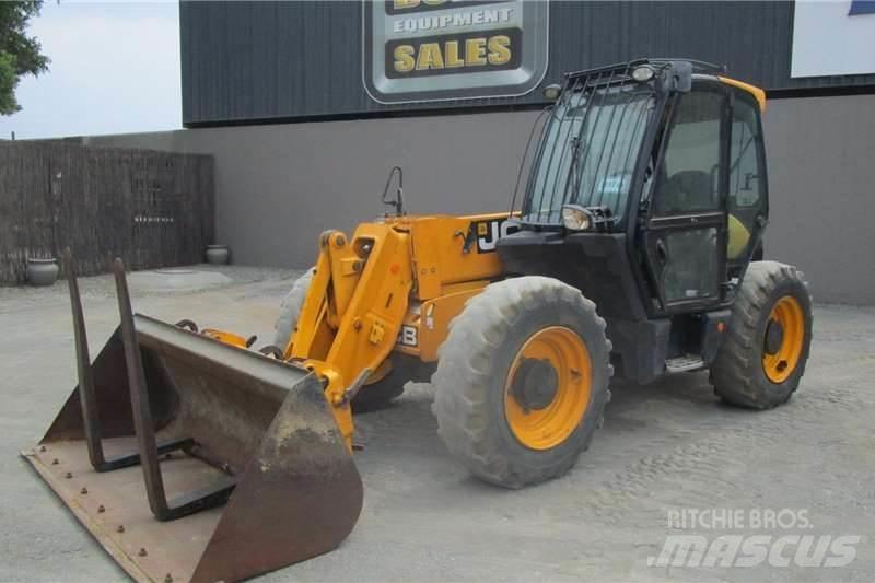 JCB 541-70 その他トラック