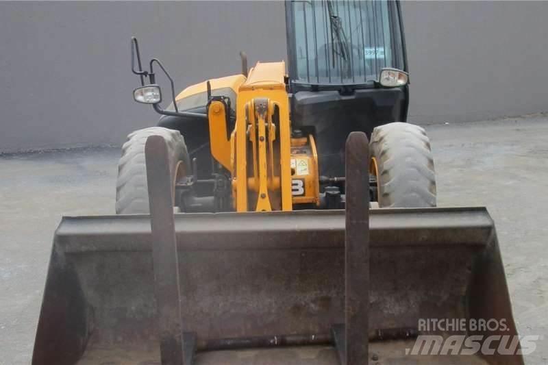 JCB 541-70 その他トラック