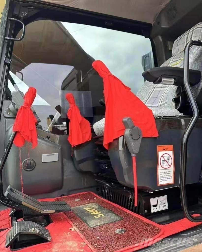 Sany SY 235 大型油圧ショベル12t以上（パワーショベル・ユンボ）