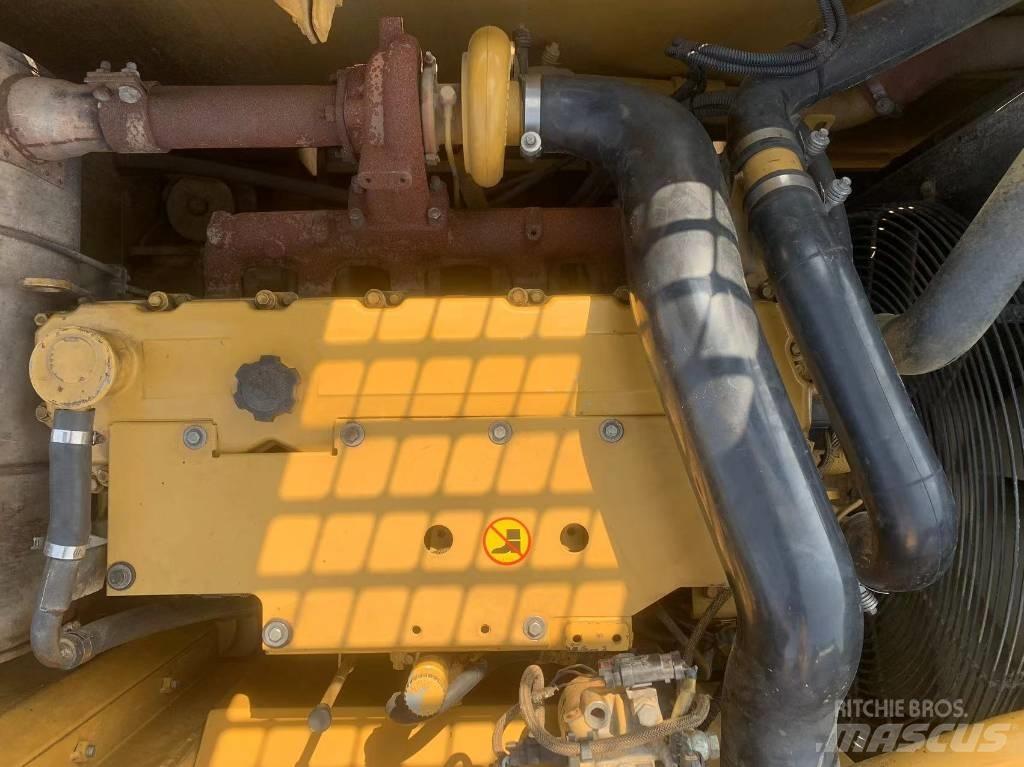 CAT 323 D L 大型油圧ショベル12t以上（パワーショベル・ユンボ）