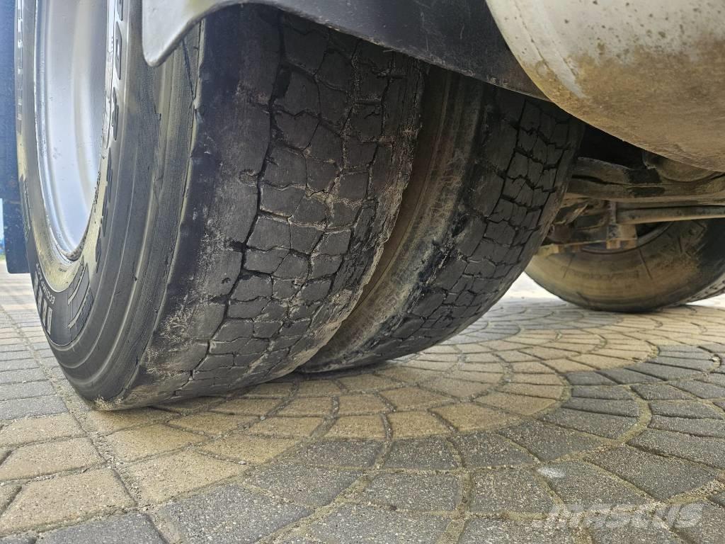 Scania 114 L 380 中古トラクターヘッド | トレーラーヘッド
