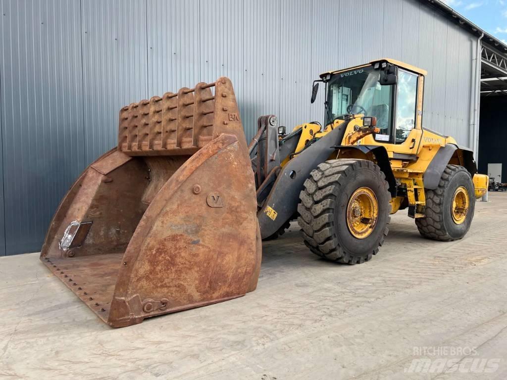 Volvo L120F ホイールローダー・タイヤショベル