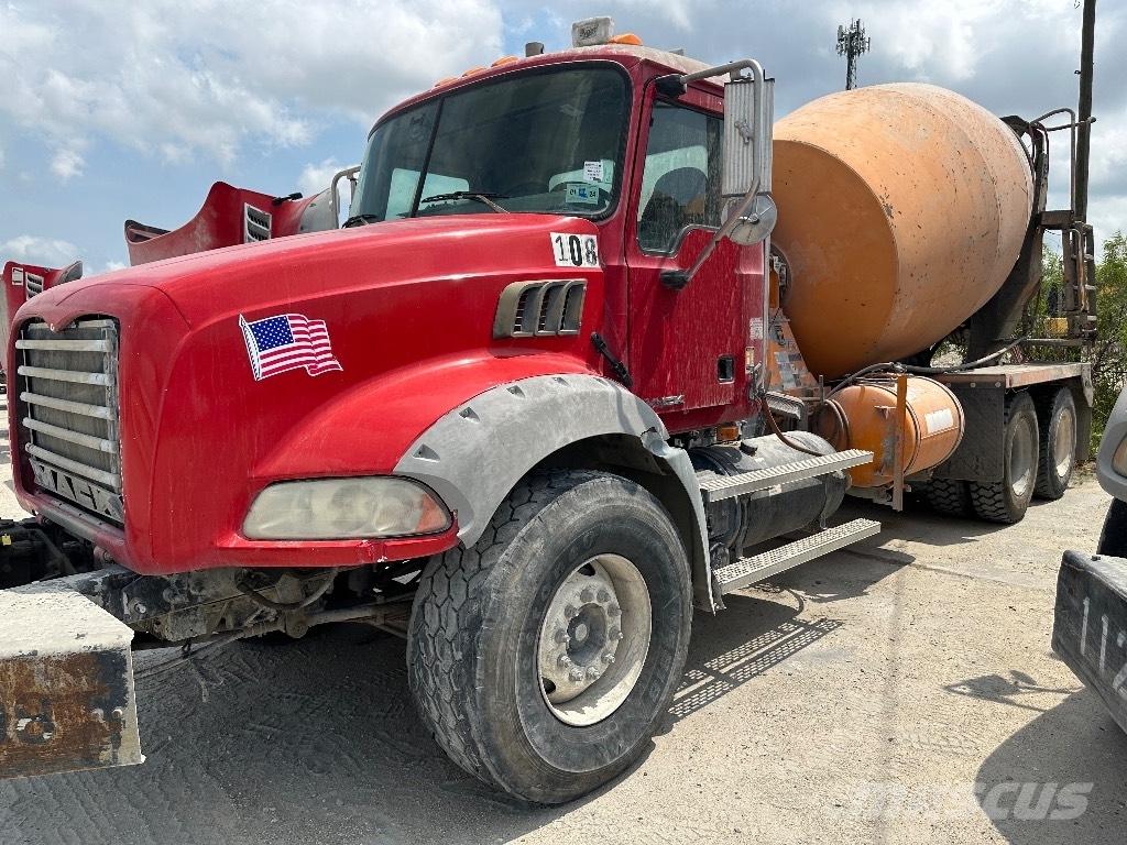 Mack Granite GU 813 その他トラック