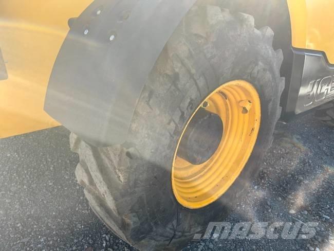 JCB 535-95 テレスコーピックハンドラー