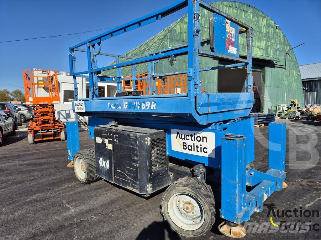 Genie GS 3369 RT シザースリフト