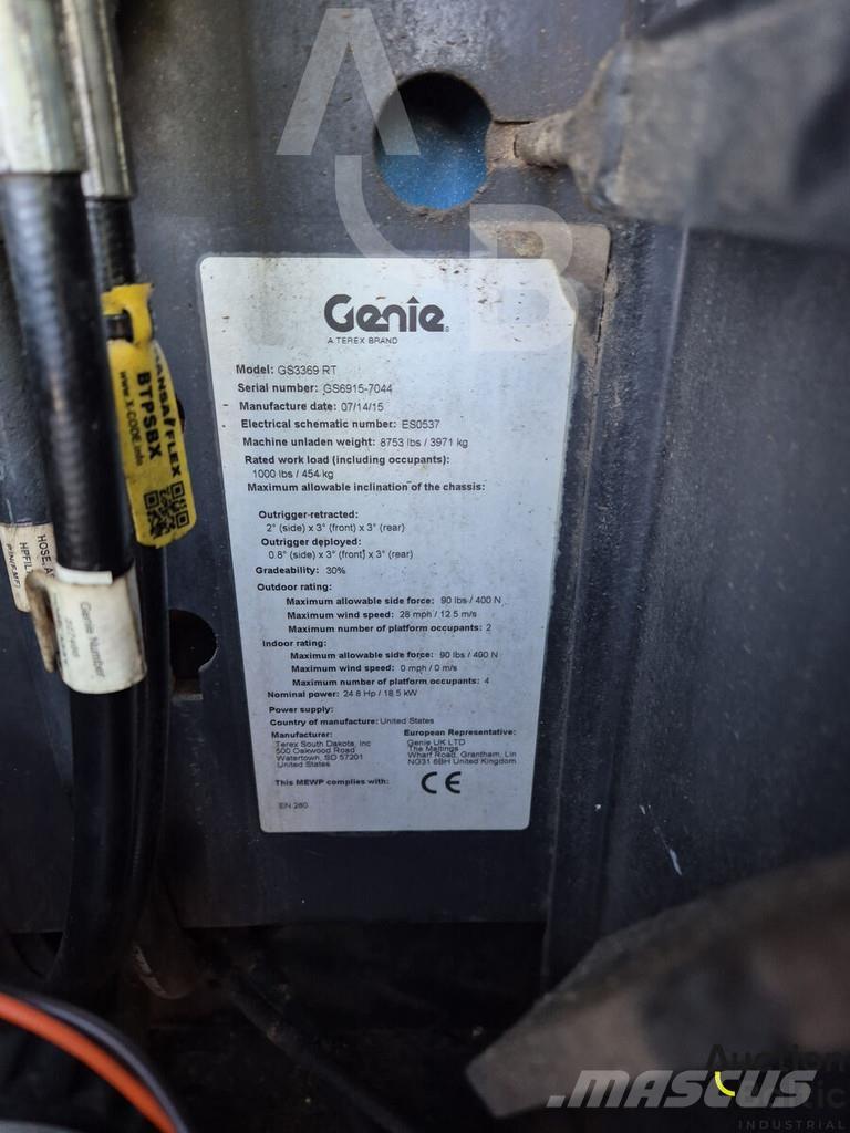 Genie GS 3369 RT シザースリフト