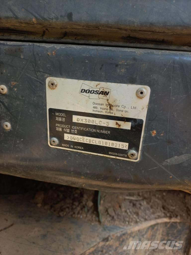 Doosan DX 300 LC-5 大型油圧ショベル12t以上（パワーショベル・ユンボ）