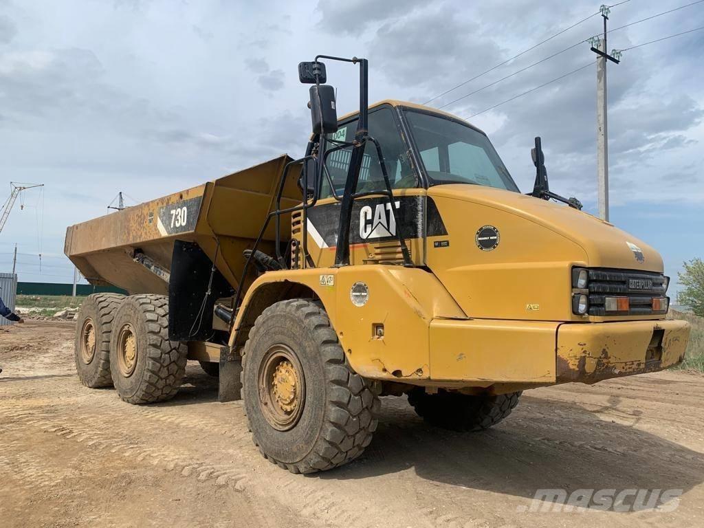 CAT 730 アーティキュレート式ダンプトラック