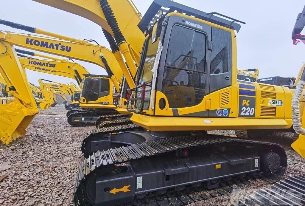 Komatsu pc220-8 大型油圧ショベル12t以上（パワーショベル・ユンボ）