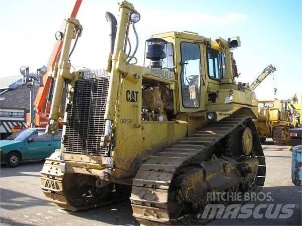 CAT D8N ブルドーザー