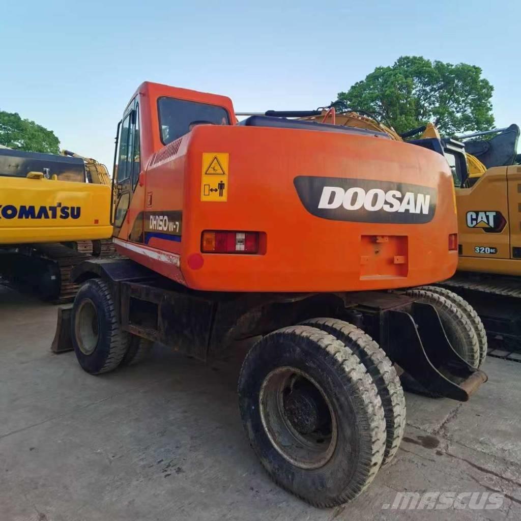 Doosan DH 150 W-7 ホイール式油圧ショベル（パワーショベル・ユンボ・バックホー）