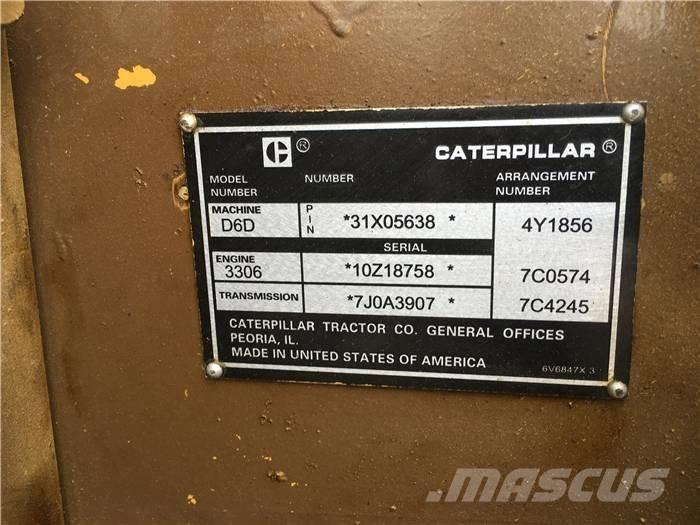 CAT D 6 D ブルドーザー