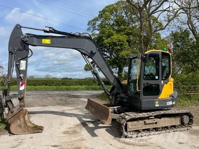 Volvo ECR 88 D 中型油圧ショベル 7ｔ-12ｔ（ユンボ・パワーショベル・バックホー）