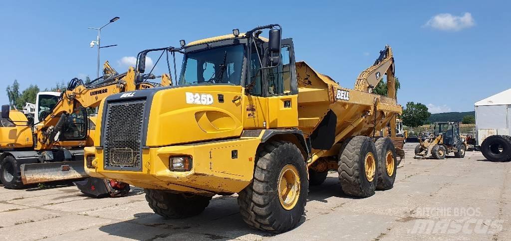 Bell B 25 D アーティキュレート式ダンプトラック