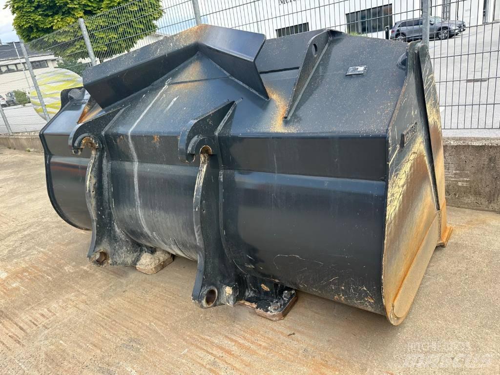 Komatsu Schaufel バケット