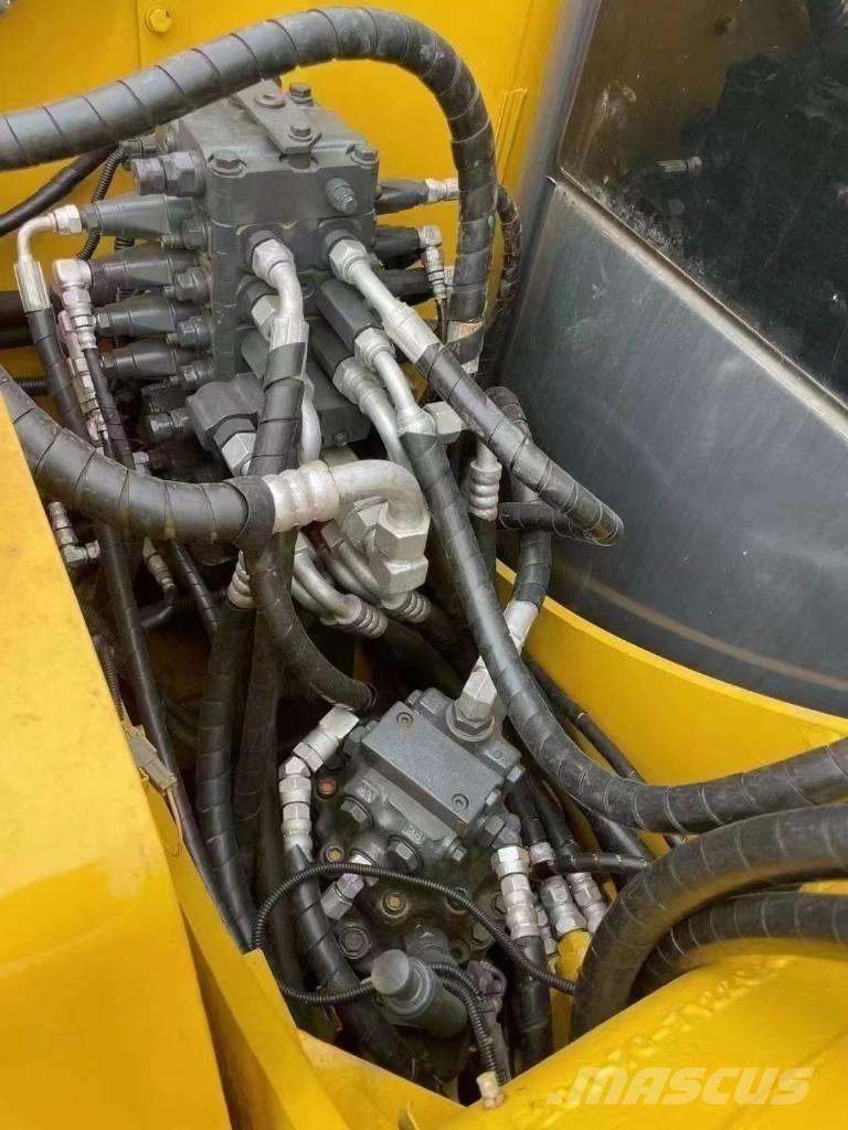 Komatsu PC 70 中型油圧ショベル 7ｔ-12ｔ（ユンボ・パワーショベル・バックホー）