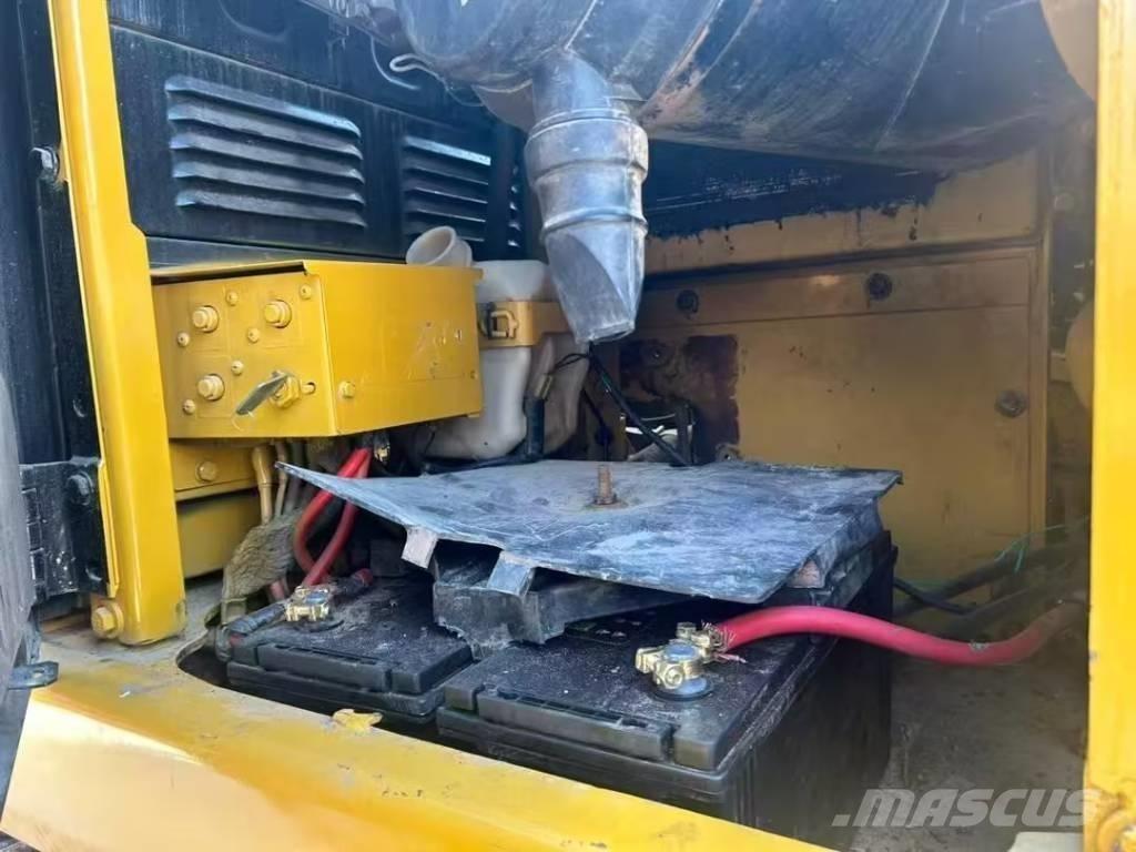 CAT 330D2L 大型油圧ショベル12t以上（パワーショベル・ユンボ）