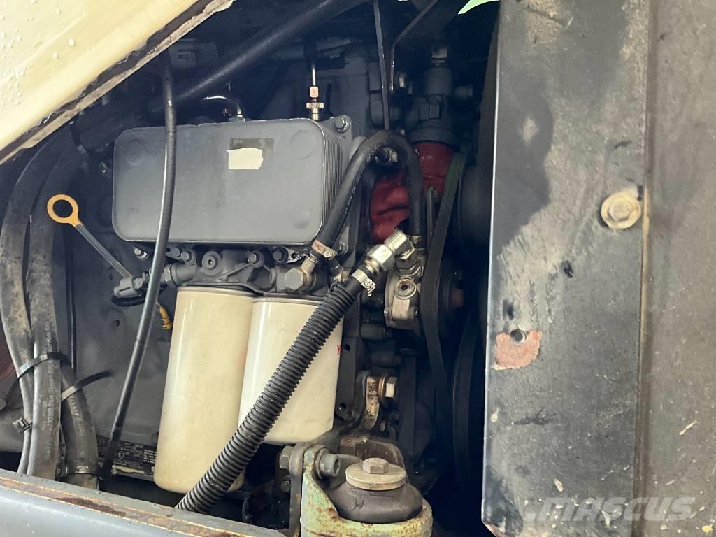 Terex TW 85 ホイール式油圧ショベル（パワーショベル・ユンボ・バックホー）