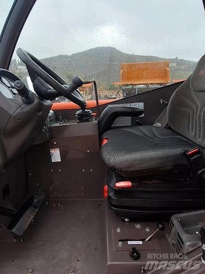 Manitou MVT1332SL テレスコーピックハンドラー