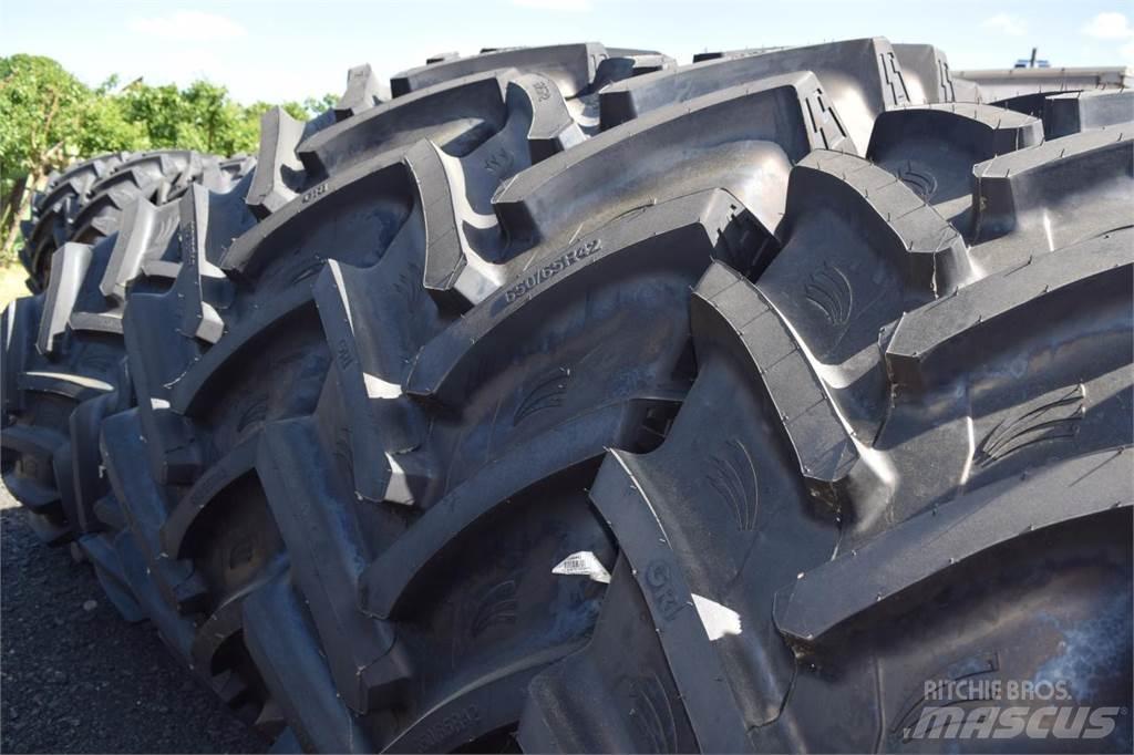  650/65R42 *GRI* タイヤ、ホイル、リム