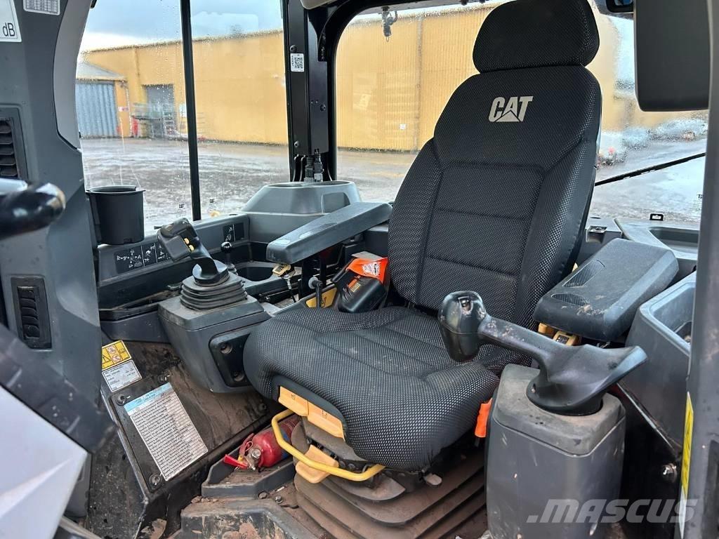 CAT D 6 LGP ブルドーザー