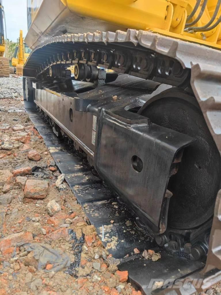Komatsu PC 200-8 大型油圧ショベル12t以上（パワーショベル・ユンボ）