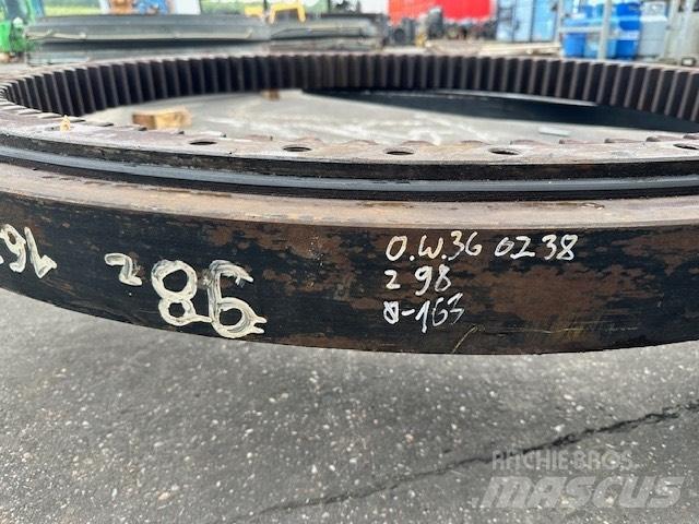 O&K RH 16 トランスミッション