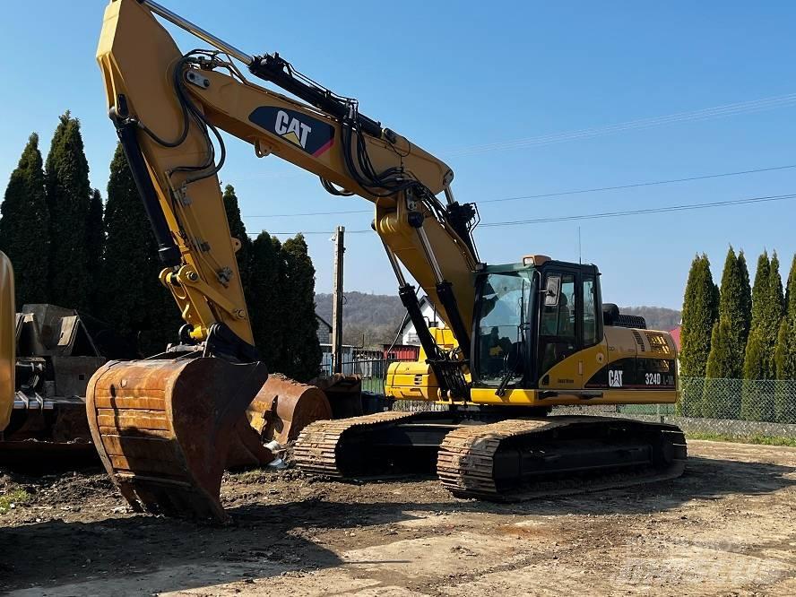 CAT 324 D 大型油圧ショベル12t以上（パワーショベル・ユンボ）
