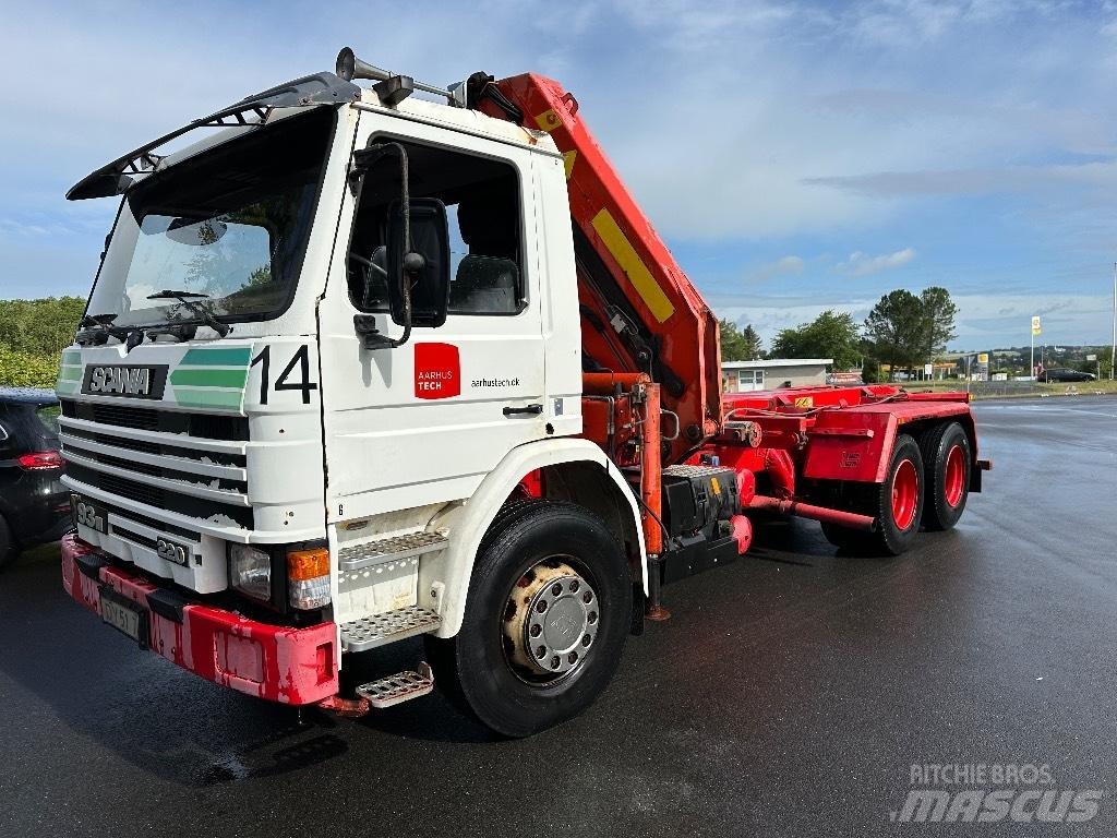 Scania P 93 M クレーントラック、ユニック車