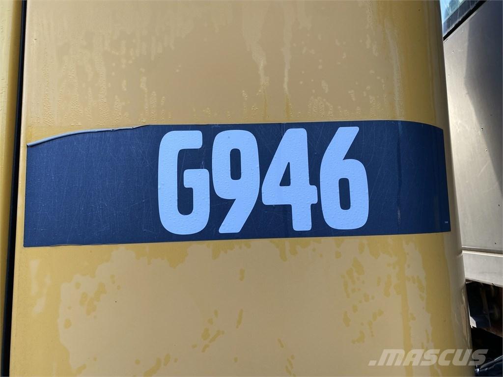 Volvo G 946 モーターグレーダー