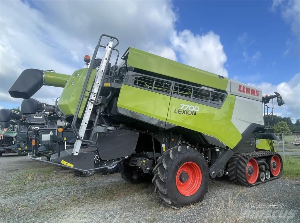 CLAAS 7700 TT コンバイン