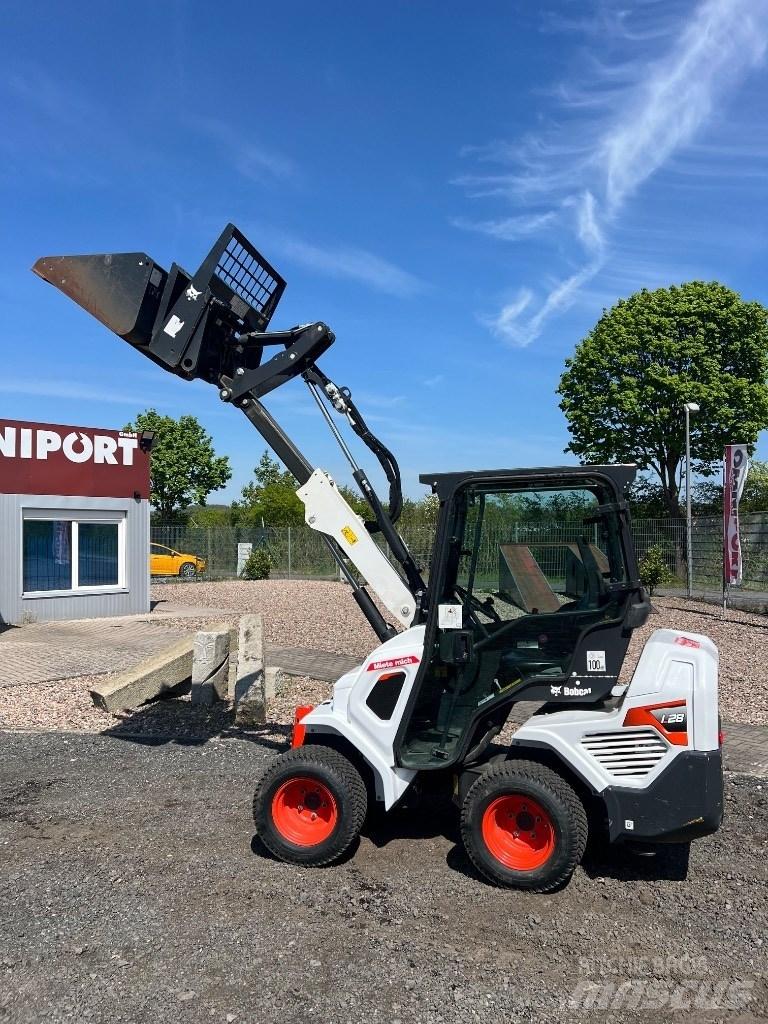 Bobcat L 28 テレスコーピックハンドラー