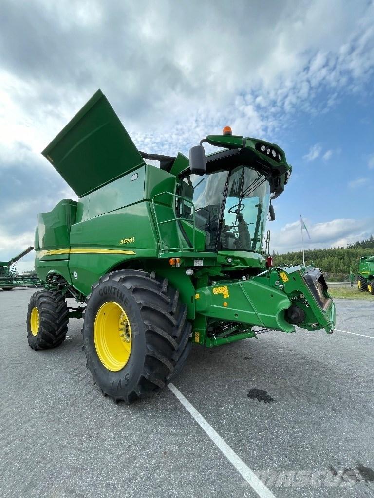 John Deere S 670 i コンバイン