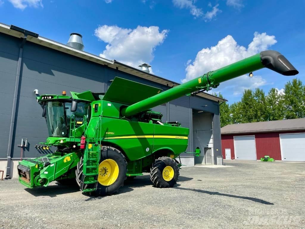 John Deere S 670 i コンバイン