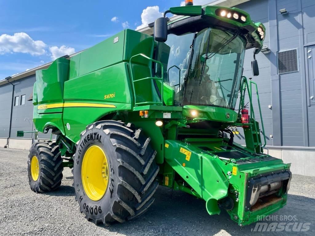 John Deere S 670 i コンバイン