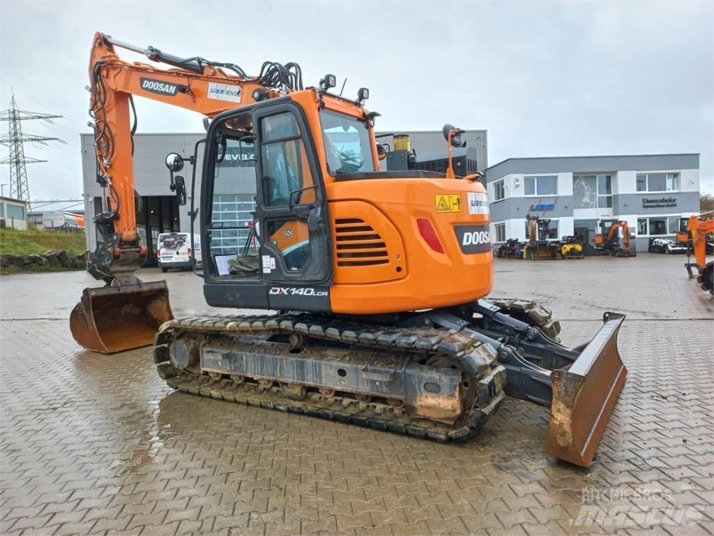 Develon DX140LCR-5 大型油圧ショベル12t以上（パワーショベル・ユンボ）